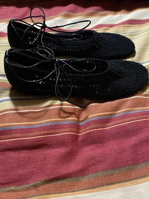 Massimo DUTTI Knit Ballet Flat With Laces Sz Women’s 40,9 Black EUC - Image 1 of 4