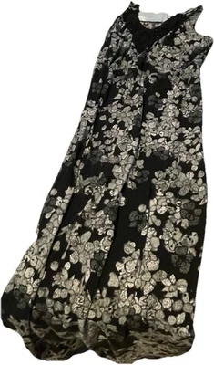 Maxi Vestido Floral Negro Gris y Blanco Para Mujer Talla Grande Sin Mangas, Usado Foto 1 de 2