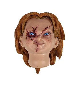 NECA Chucky Good Guys Ultimate Figura Variante Cabeza Parte Forraje Solo - Imagen 1 de 2