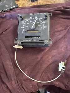 1992-1996 Ford Bronco F150 F250 F350 Pickup Truck Speedometer Gauge - Picture 1 of 8