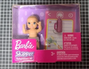 Barbie Skipper Babysitters Inc. Diaper Baby Brunette Hair Story Pack Toy - NEW - Picture 1 of 2