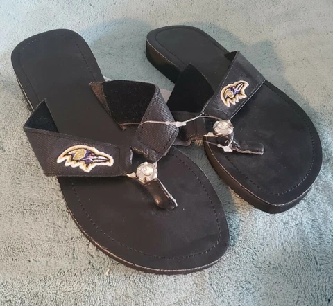 Baltimore Ravens Black Flip Flops women's medium 9 - 10 NWT Cover