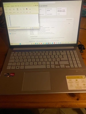 Asus VivoBook Go 14/15 | Ryzen 5 7520U | 16GB RAM | 512GB SSD | Laptop  - Immagine 1 di 4