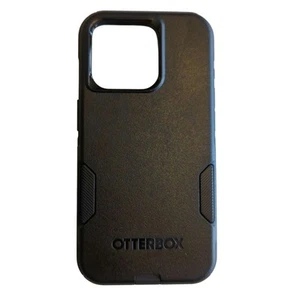 Funda OtterBox iPhone 15 Pro (solo) Commuter Series - Negra, delgada y resistente - Imagen 1 de 2