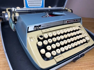 Nice! 1969 Smith-Corona Classic 12 Serviced Starmist Blue Typewriter (Elite) - Image 1 of 4