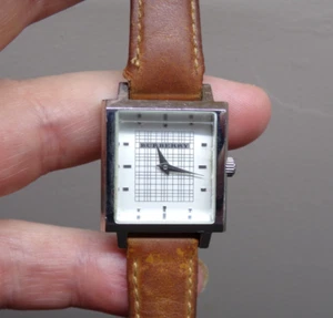 Women's BURBERRY Swiss Water-Resistant Watch w/ New Battery - Works Great! - Picture 1 of 5