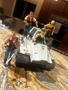 Vintage 1986 GI JOE - GI Joe TRIPLE T TANK - 100% komplett mit Bonus Figuren - Bild 1 von 21
