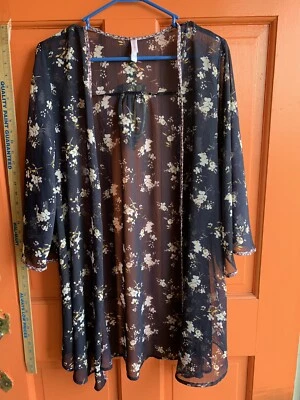 Cárdigan/encubrimiento delantero abierto Xhilaration talla M/L mangas 3/4 semi transparente Foto 1 de 4