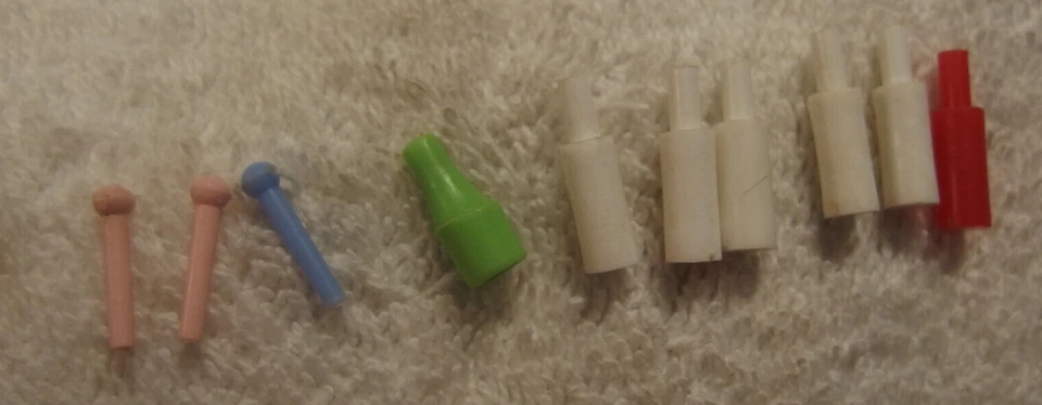 Lote de 10 peças de reposição The Game Of Life peças de jogo vintage outros pinos de jogo - Imagem 1 de 1