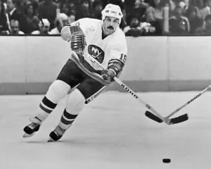 New York Islanders BRYAN TROTTIER Glossy 8x10 Photo Print Poster HOF 97 - Picture 1 of 1