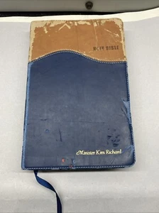 HOLY BIBLE Red Letter, New International version, Soft Cover Zondervan 2001 - Picture 1 of 3