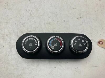 2015 2016 JEEP RENEGADE AC Control OEM - Image 1 of 4