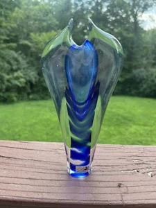 Jarrón de vidrio soplado a mano vintage Atelier Beranek cristal bohemio República Checa - Imagen 1 de 2