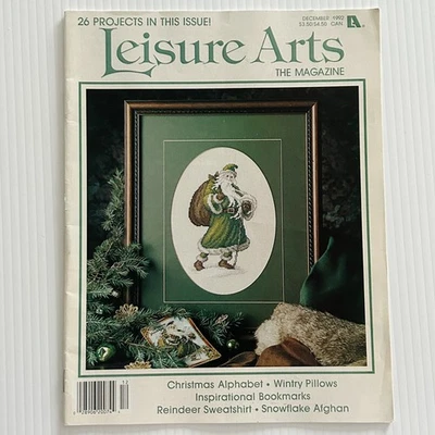Vintage Leisure Arts Christmas Pattern Magazine Cross Stitch Santa Winter Pillow - Image 1 of 4