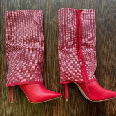 Botas Wild Diva Talla 7 Rojo Brillante Tachonado Tacón de Aguja Punta Foto 1 de 4