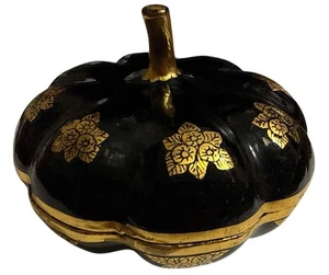 Schwarz lackierte Kürbis Box Gold vergoldet verziert schönes Herbstdekor 5" breit - Bild 1 von 6