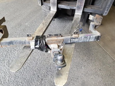 FORD FALCON 2002-2008 TOWBAR, 1600KG, BA-BF, UTE, XL/XLT/XT, BAC19E544AA - image 1 of 4