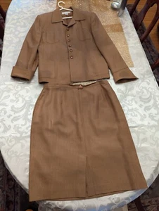 Vintage Christian Dior Brown Wool 2-Piece Skirt Blazer Suit Size 16 Gorgeous - Picture 1 of 9