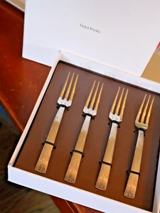 NEW IN BOX 4 PCS COCKTAIL FORKS Vera Wang Vesta Set 18/10 GIFT SET - Picture 1 of 5