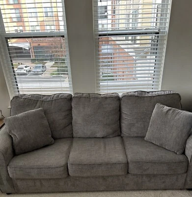 “Sofa in excellent condition! Comfort and style within your reach” - Image 1 of 3