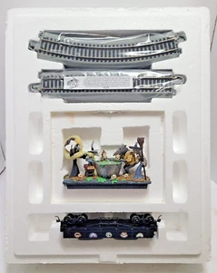 HAWTHORNE VILLAGE NIGHTMARE BEFORE CHRISTMAS BOBBING FOR SKULLZ FLAT CAR W/COA - Picture 1 of 3