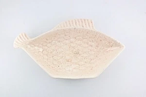 Vtg California Pottery Decorative Fish Dish Bowl L40 USA Dish Lazy Susan Peach - Picture 1 of 2