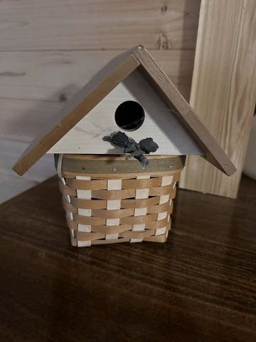 Longaberger Collector's Club Birdhouse Basket Set 2009 Cover