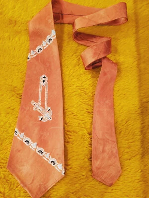 1940s 1950s BOLD VINTAGE ~ SUN VALLEY MENS TIE ~ LIGHT ORANGE-TAN ~ 48" - Image 1 of 4