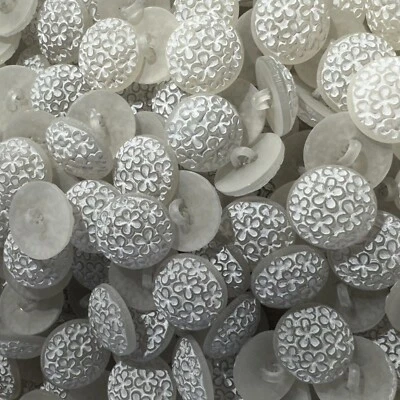Super Cute White Matte Frost Floral Daisy Flower Button 21/MM 13/16" Shank - Image 1 of 3