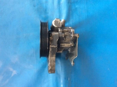 Bomba de dirección asistida diésel Land Rover Freelander TD4 (Parte#: QVB101453) Foto 1 de 2