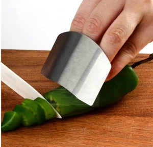 2pc Stainless Steel Kitchen Accessories Vegetable Finger Guard Protector Gadgets - Picture 1 of 3