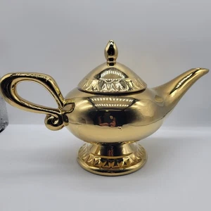 Disney Aladdin Genie Lamp 32oz Ceramic Teapot Rare *GREAT QUALITY* - Picture 1 of 7