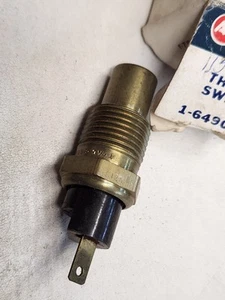 1968-81 NOS Chevrolet Buick Pontiac Olds Water Temp Sending Unit - Picture 1 of 5