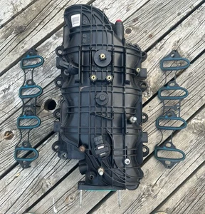 TBSS NBSS Intake Manifold BARE LS 5.3 4.8 6.0 Cathedral OEM DAMAGE - Picture 1 of 6