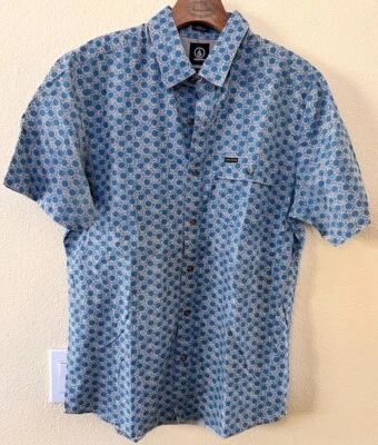 Volcom Blue Floral Pocket Button Up Short Sleeve Mens Shirt Size M Slim Fit - Image 1 of 4