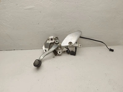 94-96 Yamaha FZR 600 4JH Foxeye Pie Delantero Derecho Percha y Pedal de Palanca de Freno Foto 1 de 4