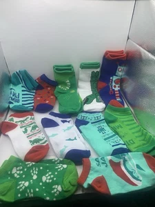 11 Paar Socken Paket für Jungen Größe Small Dinosaurier Roboter Haie Themen TA - Bild 1 von 11