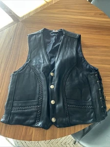 Leather Biker Vest Black USA Buffalo Nickel Snap Buttons Laced Sides Sz Large - Picture 1 of 7