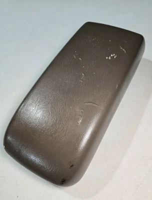 TOYOTA 4 RUNNER 1996-2002 4RUNNER CONSOLA CENTRAL REPOSABRAZOS TAPA CUBIERTA MARRÓN USADO Foto 1 de 4