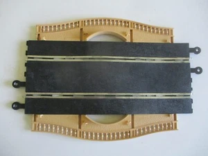 Scalextric Buckelbrücke C248 steinfarbene Stützen S9724 inkl Glanzgleis - Bild 1 von 10