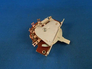 1459 CRL SWITCH-LEVER 110VAC/6VDC 8 TABS 1AMP RESISTIVE DC,150 MILLIAMP AC NOS - Picture 1 of 5