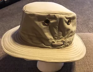 Tilley Endurables 'THE TILLY HAT' Khaki Olive Hat - Size 7 1/8Airflow Eyelets - Picture 1 of 8