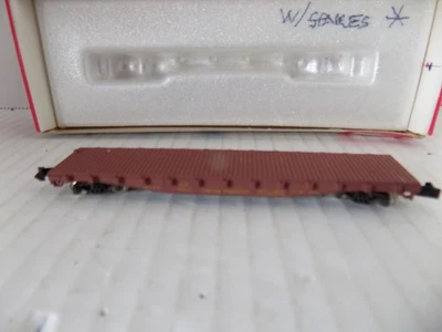 FLAT CARW/ STAKES N SCALE,FOR; UNION PACIFIC RR. BY COC-COR NOS PO - Image 1 of 4