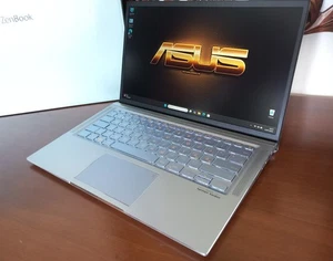 Asus ZenBook UX431 Ryzen 5 3500U 256 SSD 8 RAM AMD Radeon™ Vega 8 UltraBook 14" - Afbeelding 1 van 17
