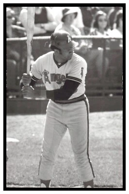 Postal de béisbol vintage de Frank Robinson California Angels PCCA-02 Foto 1 de 2