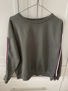 kahki green Crew Neck jumper red and white stripe details new look size 8 - Picture 1 of 7