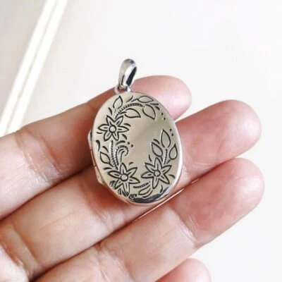 Elegante medallón colgante ovalado floral retro de plata de ley 925 pulido brillante Foto 1 de 4