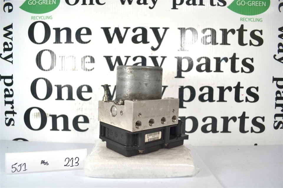 4451006080A Toyota CAMRY 2004-2006 ABS Control de bomba de freno antibloqueo OEM 5J1 213 Foto 1 de 4