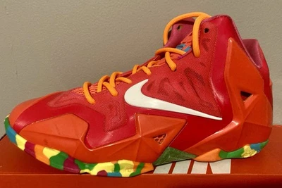 Nike LeBron 11 guijarros frutales - talla 6Y - 2013 (hallazgo raro) ¡Belleza!! Foto 1 de 4