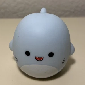 Squooshems Squishmallows Ray The Shark Classic Squad Squishy 2"" - Imagen 1 de 4